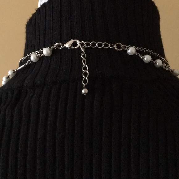 Gorgeous layered Locket Necklace. - Picture 2 of 4